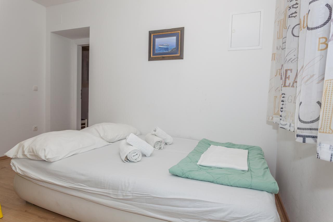 Apartment Dome Biograd Na Moru Esterno foto